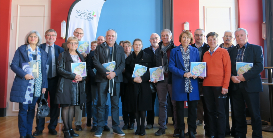 Cent un mille : la nouvelle revue de la Communauté d’Agglomération Saumur Val de Loire