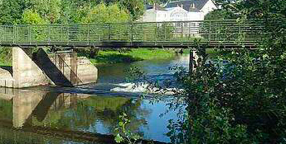 Abaissement temporaire du clapet du barrage de Saint-Hilaire-Saint-Florent